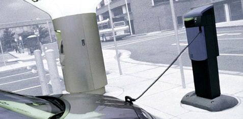 SAE developed the Use Cases for Communication between Plug-In Vehicles and the Utility Grid standard