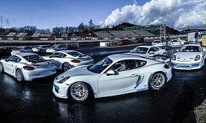 First Porsche Cayman GT4 Clubsport Racers Go for a 2016 Nurburgring Shakedown