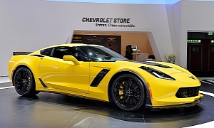 First Production 2015 Corvette Z06 Auctioned for Charity