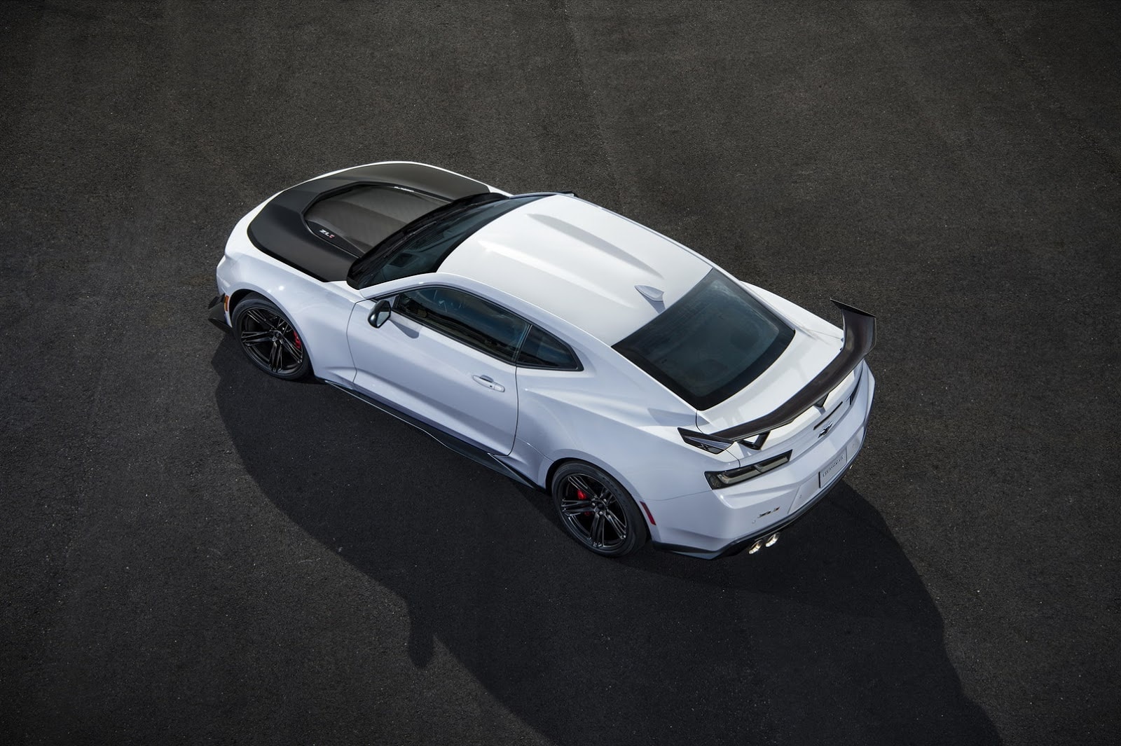 UPDATE: First Retail Production 2018 Chevrolet Camaro ZL1 1LE Heading To  Auction - autoevolution