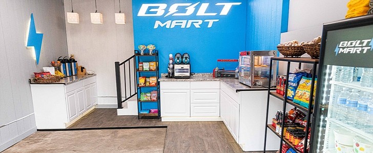 Chevrolet Bolt Mini Mart