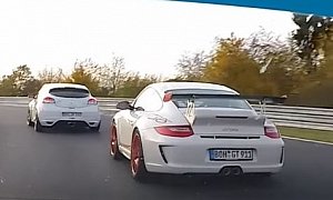 Five-Car Renault Megane RS Train Chases Porsche 911 GT3 RS on Nurburgring