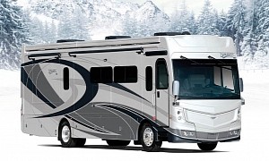 Fleetwood's New Discovery LXE Motorhome Is a Five-Star Mobile Suite