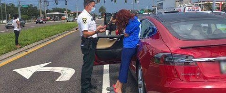 Florida Vice Mayor stands outside her Tesla after causing a DUI 3-car pileup