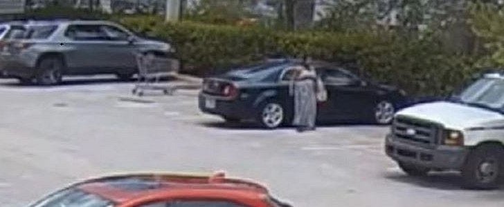 Florida woman locks daughter inside hot car so she can shop for 3 hours