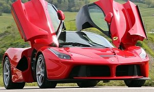 Floyd Mayweather Bough Two LaFerraris, One White and One Red