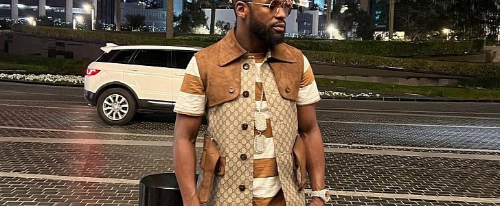 Mayweather is always stylish, showing off his designer outfits, with matching jewelry