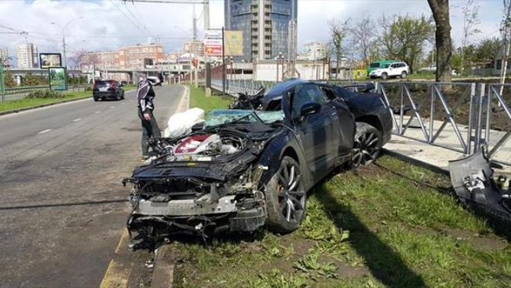 Footballer Cheats Death after Tearing Down an Electricity Pole with His Nissan GT-R