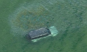 Ford Bronco Gets Stuck on Frenchman Bay Sandbar, Becomes Impromptu Submarine