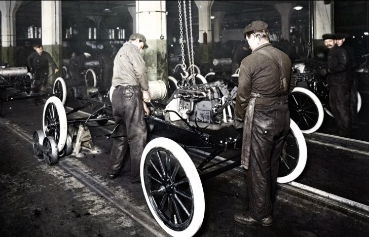 Ford Model T assembly plant 1923