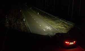 Ford Develops Headlights That Can Replace the Head-Up Display To Enhance Safety