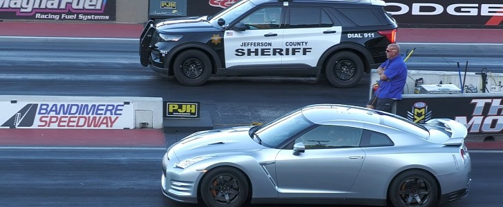 Ford Explorer police cruiser vs. Nissan GT-R