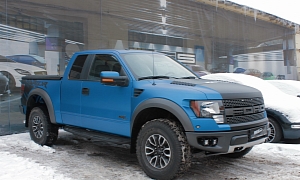 Ford F-150 SVT Raptor Matte Wrap by Re-Styling <span>· Video</span>
