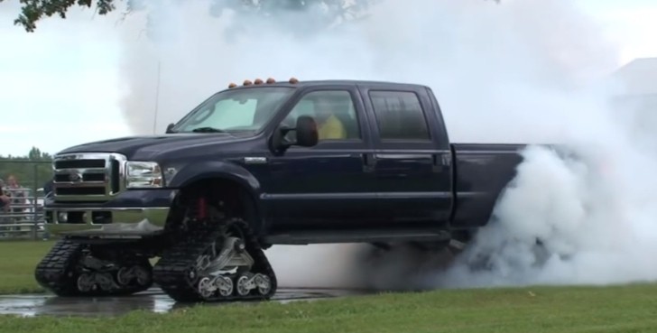 Ford F-350 on Tracks Does Burnout and Smoke Show - Video