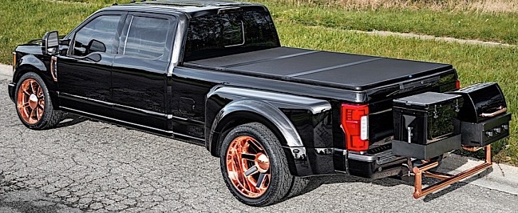 Ford F-350 Lariat Ultimate Tailgate Truck