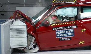 Ford Focus and Volvo C30 - Best in IIHS Crash Tests