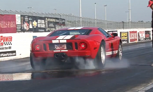 Ford GT Does a Cool Burnout
