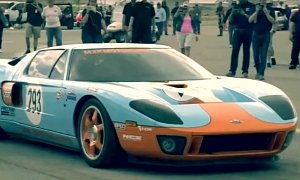 Ford GT Hits 300 MPH in Standing Mile, Still Street-Legal