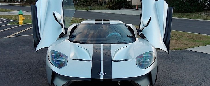 Ford GT sold at auction for $1.7 million