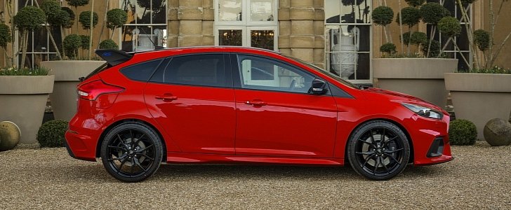 2018 Ford Focus RS Red Edition