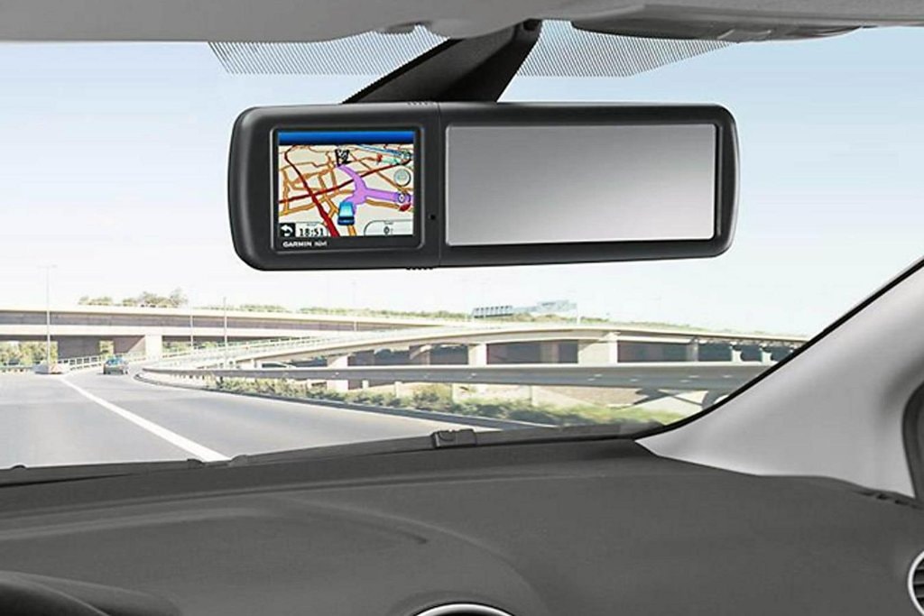 New Ford Sat Nav integrates with rear view mirror