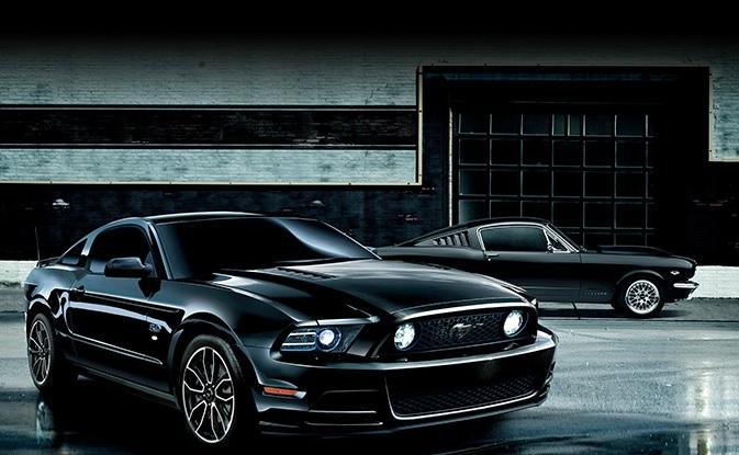 2014 Ford Mustang V8 GT Coupe the Black