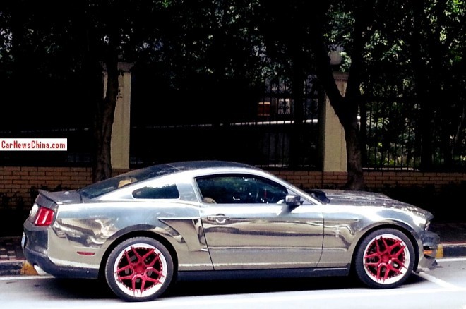 chrome Ford Mustang in China