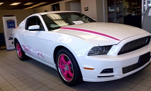 Ford Mustang Goes Pink for Charity