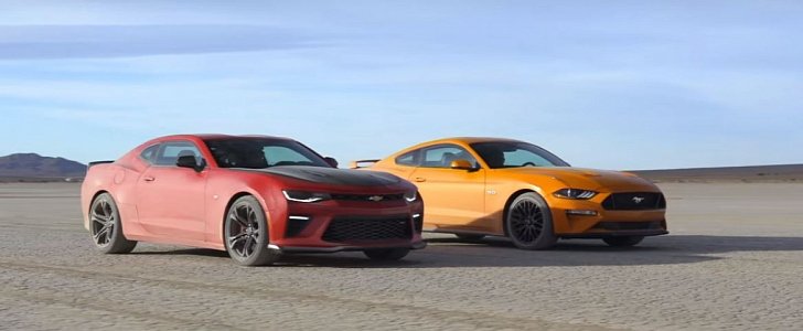 Ford Mustang GT vs. Chevrolet Camaro SS 1LE Desert Drag Race