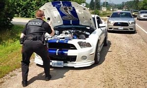Ford Mustang Shelby GT 500 Pulled Over, Police Officer Photographs Engine Bay