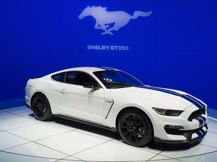 Ford Shelby GT350 Mustang live photos in LA