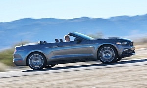 Ford Talks 2015 Mustang Convertible Design, Features