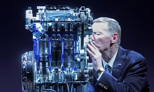 Ford’s 1.0-liter EcoBoost Wins SMMT Award for Innovation