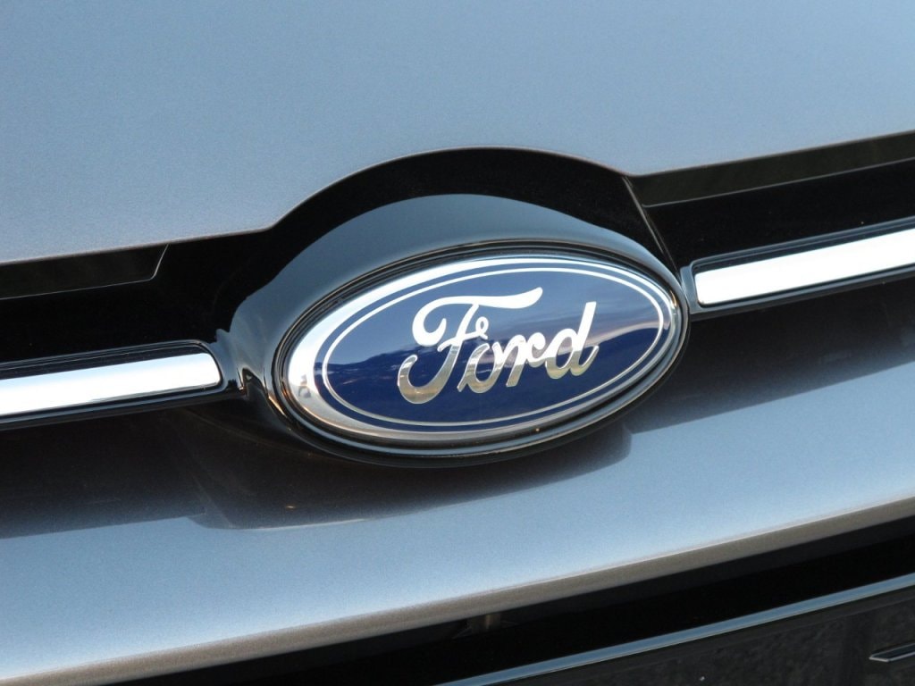Ford earns $2.6 billion income