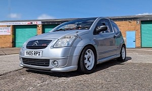 Forget a New Hot Hatchback, We Wanna Drive This VR5-Swapped Citroen C2 VTS