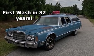 Forgotten '76 Chrysler Town & Country Gets First Wash After More Than Three Decades