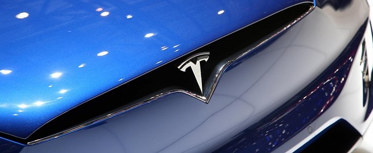 Tesla Model X front grille