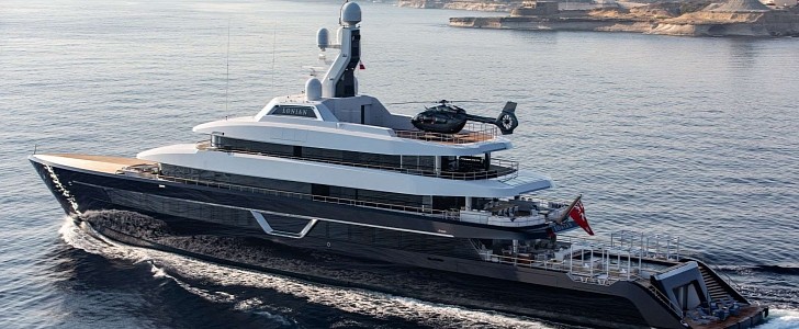 Lonian is allegedly Lorenzo Fertitta's $160 million superyacht