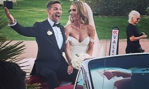 Jenson Button Gets Married in Florida, Rides in Third-Gen Ford Thunderbird Convertible