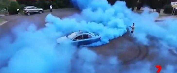 It's a boy!: Ford Falcon XR6 Turbo used for gender reveal burnout