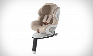 Frank Stephenson’s Tech-Filled Babyark Claims To Be the World's Safest Child Car Seat