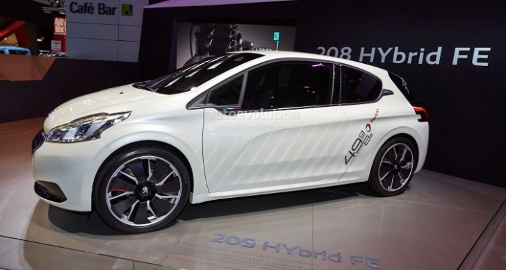 Peugeot 208 Hybrid FE Concept