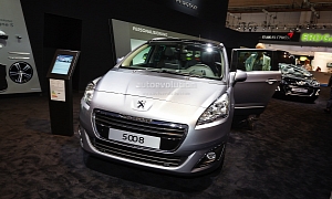 Frankfurt 2013: Peugeot 5008 Facelift <span>· Live Photos</span>