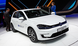 Frankfurt 2013: Volkswagen e-Golf <span>· Live Photos</span>