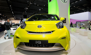 Frankfurt Auto Show: Toyota iQ Sports <span>· Live Photos</span>