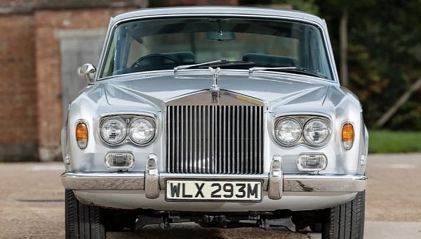 Sold at Auction: A 1970 Rolls Royce Silver Shadow