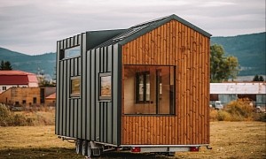 Freeman Tiny House Comes With Three Bedrooms and Enough Space to Sleep Up to Eight People