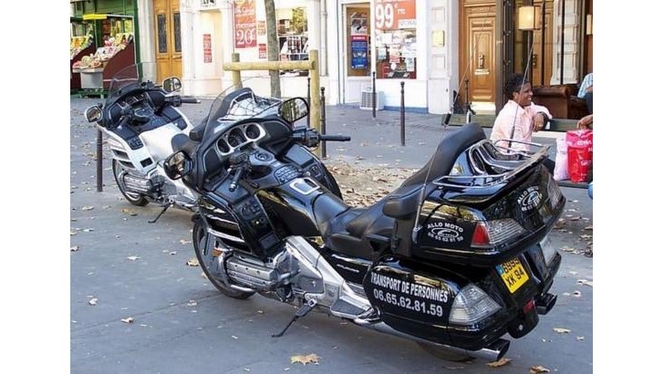 French Moto Taxis Can Call Themselves Taxi Again
