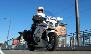 French Policeman Loses License for Doing 186 KM/H on Bike