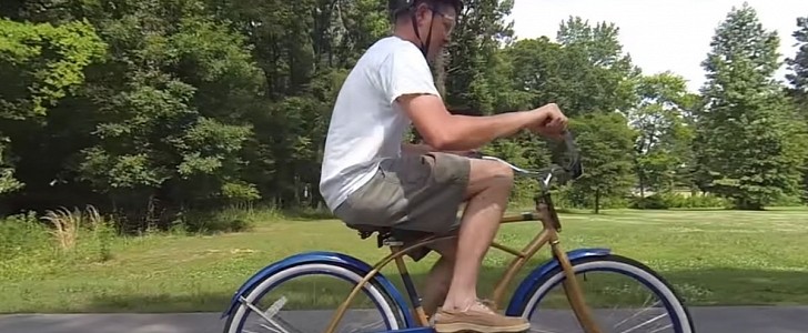 Destin Sandlin tries to ride the Backwards Brain Bicycle
